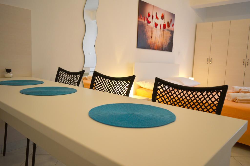 Permarinus Apartments Подстрана Стая снимка