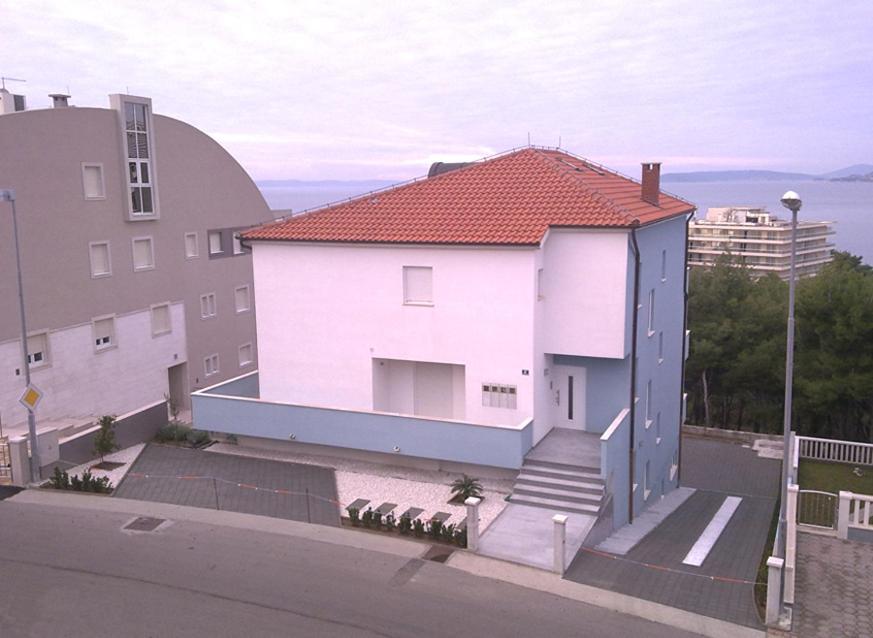 Permarinus Apartments Подстрана Екстериор снимка